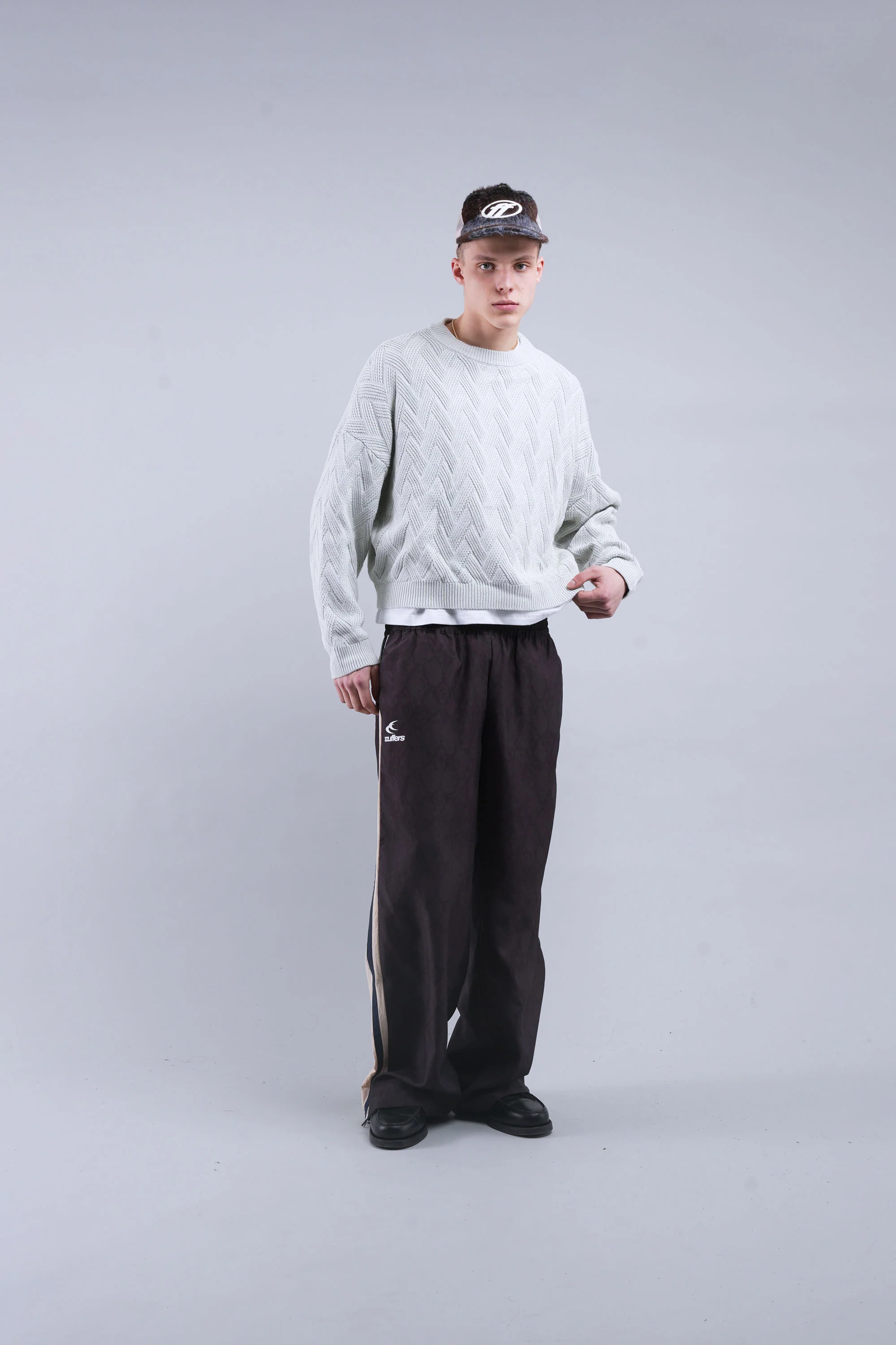 Club Grey Knit - Image 2