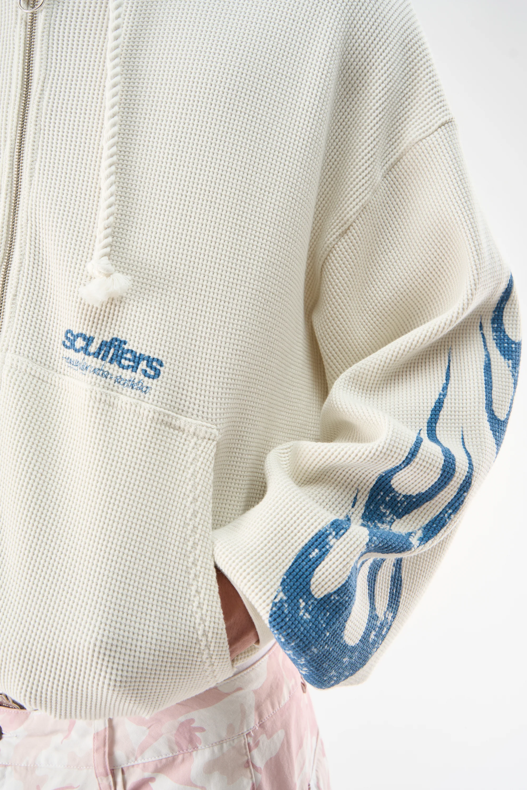 Flame Ecru Zipper - Image 4