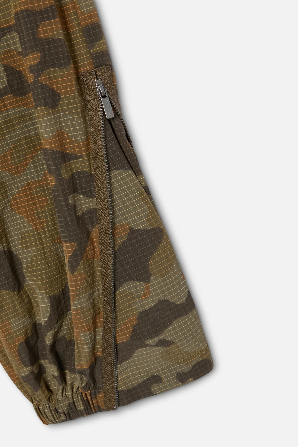 Jimmy Camo Pants - Image 11